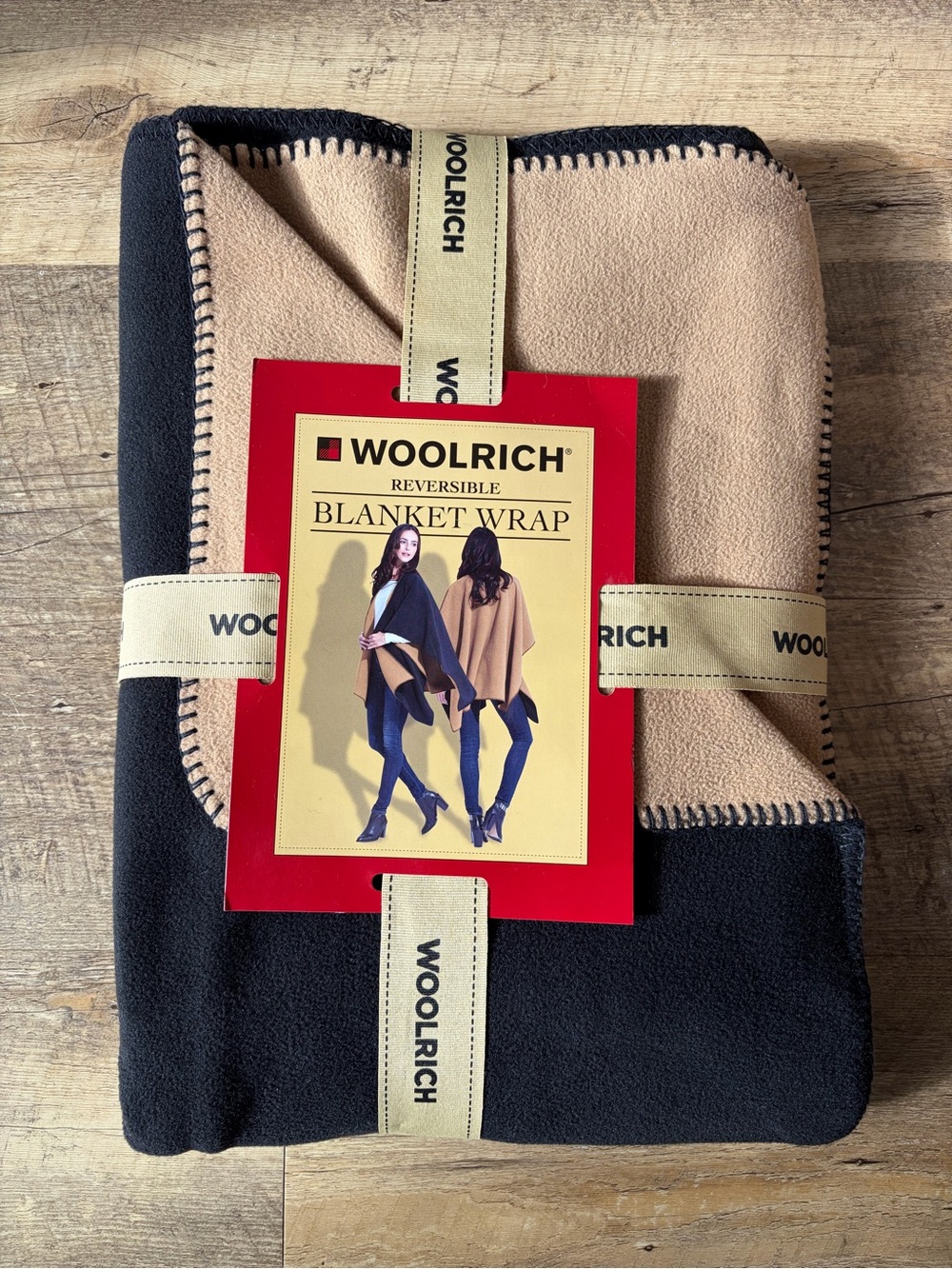 Woolrich Black and Camel Reversible Plush Fleece Blanket Wrap Cozy Travel OS